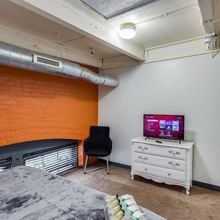 Centric Modern Loft W/ King Beds Apartment Rochester Luaran gambar