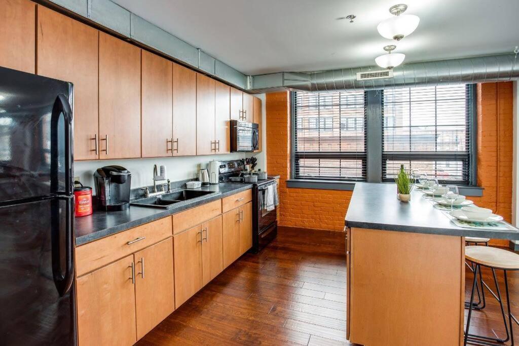 Centric Modern Loft W/ King Beds Apartment Rochester Luaran gambar