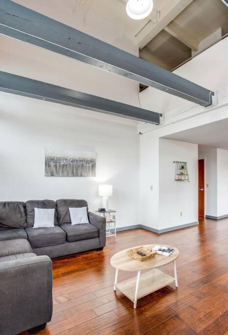 Centric Modern Loft W/ King Beds Apartment Rochester Luaran gambar