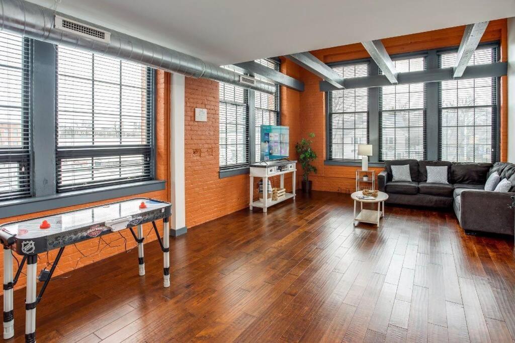 Centric Modern Loft W/ King Beds Apartment Rochester Luaran gambar